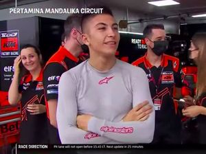 Ekspresi Pebalap MotoGP Lihat Aksi Pawang Hujan di Sirkuit Mandalika