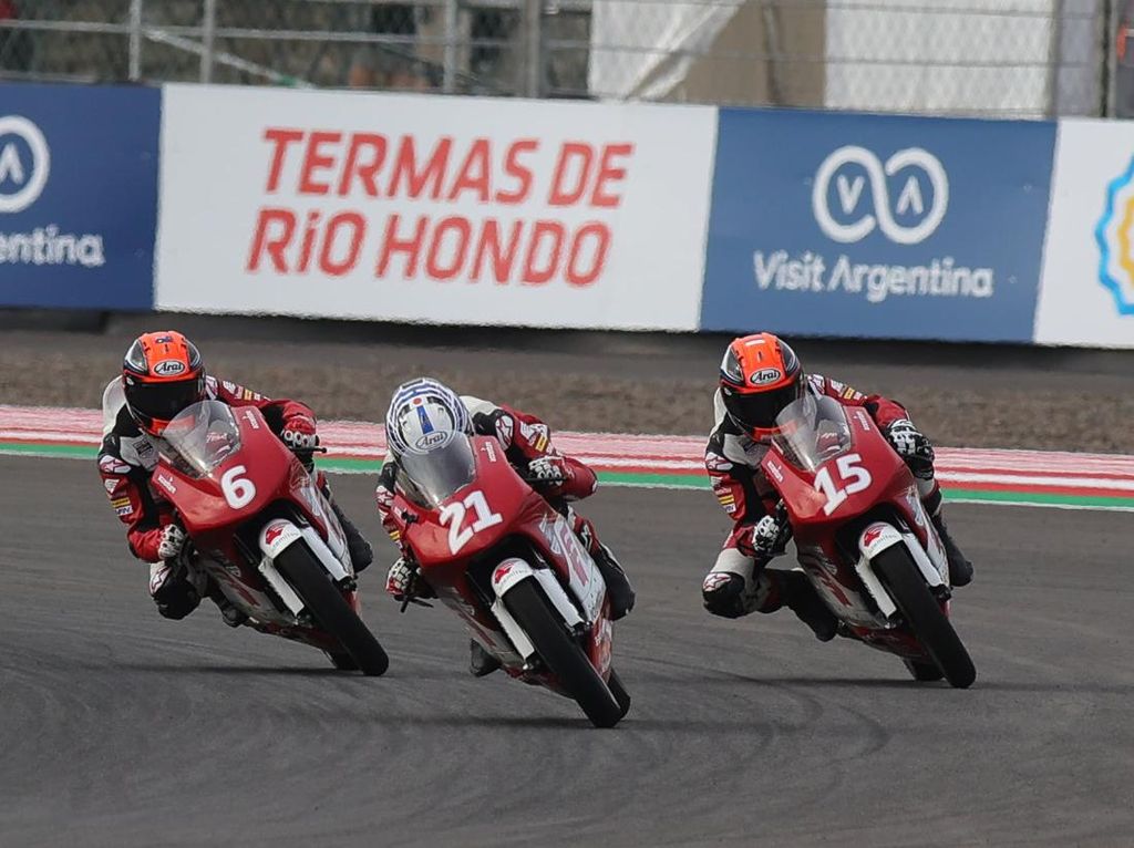 Asia Talent Cup Mandalika: Rider Indonesia Finis 10 Besar Asia Talent Cup Mandalika: Rider Indonesia Finis 10 Besar