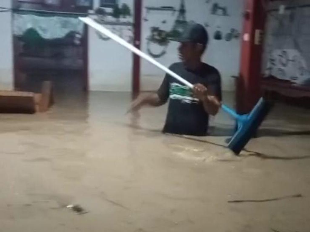 97 Rumah di Bojonegoro Dilanda Banjir Luapan Sungai