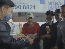 Jejak Sawer Doni Salmanan: Kelompok Tukang Parkir Borong Belanjaan