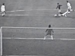 Video Kumpulan Gol Ikonik Barcelona di Markas Real Madrid