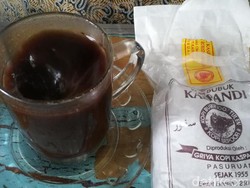 Mencicipi Nikmatnya Kopi Cap Sepoor yang Legendaris di Kota Pasuruan