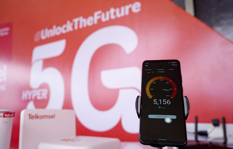 Koneksi internet 5G Telkomsel boleh berbangga lantaran mampu mengukir kecepatan melebihi 5 Gbps! Hal ini pun diakui oleh para peliput yang hadir di ajang internasional MotoGP Mandalika.