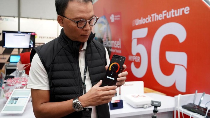 Koneksi internet 5G Telkomsel mampu mengukir kecepatan melebihi 5 Gbps di ajang MotoGP Mandalika