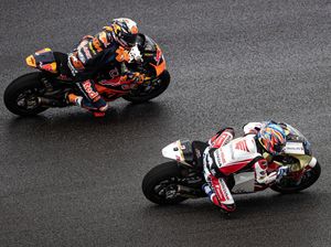 Hasil Moto2 Mandalika: Somkiat Chantra Juaranya! Hasil Moto2 Mandalika: Somkiat Chantra Juaranya!
