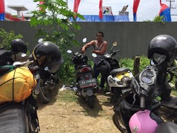 Berkah MotoGP Mandalika, Tukang Parkir Motor Cuan!