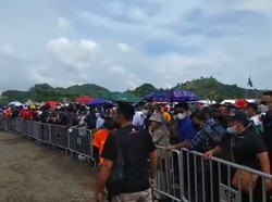 Penonton MotoGP Mandalika Ngamuk, Kepanasan Antre Mau Masuk Sirkuit