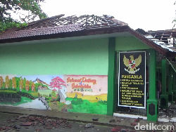 Petir Sambar SMPN 3 Yosowilangun Lumajang Hingga Terbakar