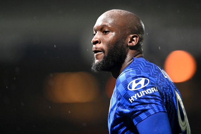 LUTON, ENGLAND - MARCH 02: Romelu Lukaku of Chelsea looks on during the Emirates FA Cup Fifth Round match between Luton Town and Chelsea at Kenilworth Road on March 02, 2022 in Luton, England. (Photo by Michael Regan/Getty Images)