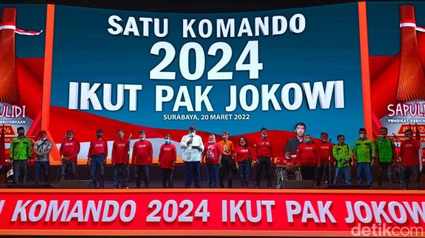 sapu lidi relawan jokowi