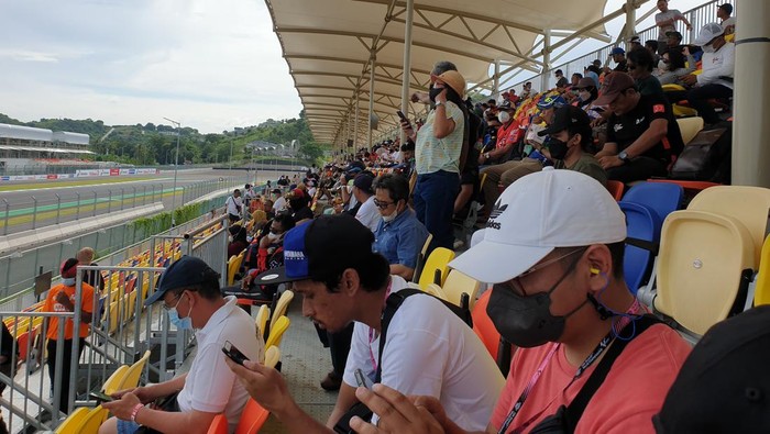 Suasana penonton MotoGP Mandalika