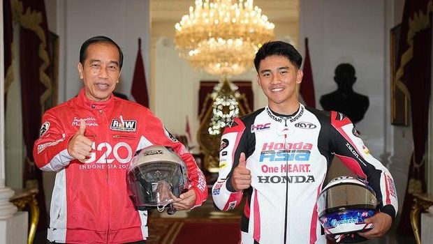 Tak Hanya Jago Balap, Mario Aji Juga Foodies yang Doyan Jajan Angkringan
