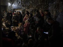Ukraina Sebut Rusia Gempur Sekolah Seni di Mariupol, Ratusan Orang Terjebak