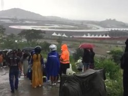 Momen Warga Bertahan di Bukit Rangkap demi MotoGP Mandalika