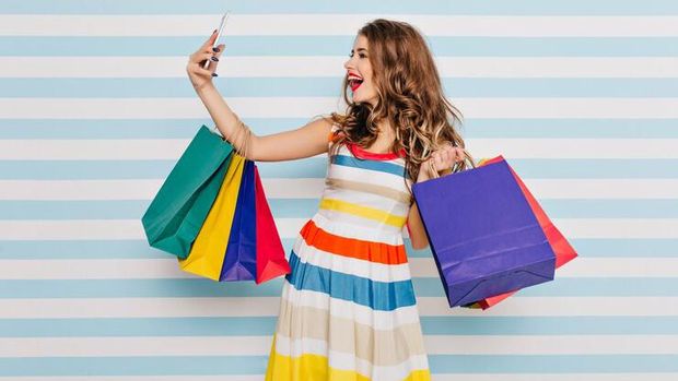 Alasan Seseorang Gemar Melakukan Flexing/Foto:Freepik.com/Lookstudio