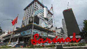 Before After Wajah Sarinah Usai Dipermak Total