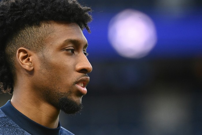 Bayern Munichs French forward Kingsley Coman warms up prior to the UEFA Champions League quarter-final second leg football match between Paris Saint-Germain (PSG) and FC Bayern Munich at the Parc des Princes stadium in Paris, on April 13, 2021. (Photo by FRANCK FIFE / AFP)