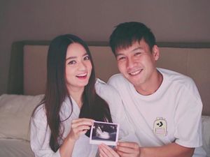 Puji Tuhan! Stella Cornelia Hamil Usai 5 Tahun Nikah dengan Fendy Chow Puji Tuhan! Stella Cornelia Hamil Usai 5 Tahun Nikah dengan Fendy Chow