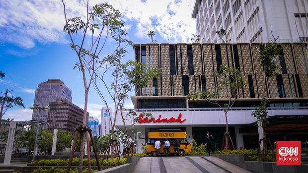 Sarinah Mall is open from today Monday (21/3).  The mall, located in Sarinah Building, Jalan MH Thamrin, Central Jakarta, has been closed for major renovations since 2020. (CNN Indonesia/ Adi Ibrahim)