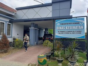 12.863 Dosis Vaksin COVID di Kendari Kedaluwarsa, Sempat Ditahan untuk Umum 12.863 Dosis Vaksin COVID di Kendari Kedaluwarsa, Sempat Ditahan untuk Umum