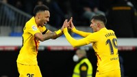 Barcelona juga sudah terus membaik keuangannya sejak banyak sponsor baru berdatangan. Tak ayal, Barcelona mau incar banyak pemain demi membangun kejayaannya kembali! (AP)