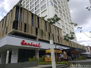 Membedah Tulisan dalam Poster Sarinah Membedah Tulisan dalam Poster Sarinah
