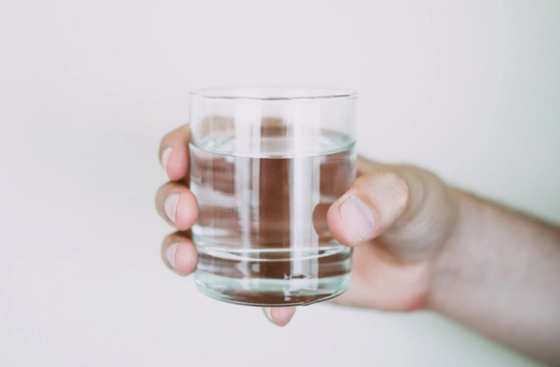 Minum Air Putih yang Cukup