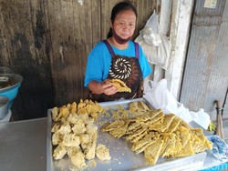 Curhat Penjual Tempe Goreng di Muntilan: Dihajar Harga Migor-Kedelai