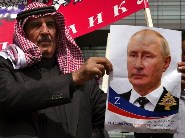 Pendukung Putin Tampil di Beirut, Dukung Invasi ke Ukraina