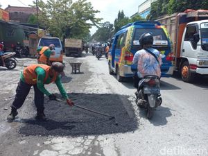 Horee! Jeglongan di Jalan Kyai Mojo Solo Sudah Ditambal