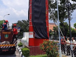 Telat Bayar Pajak, Totem SPBU Sekarpace Solo Disegel