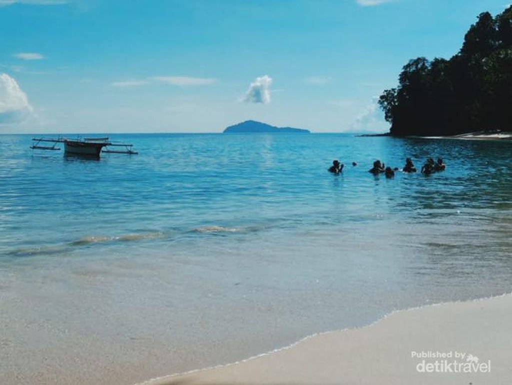 Private Resort di Pulau Dionumo Gorontalo, Bak Menginap di Pulau Pribadi!