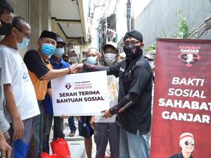 Jelang Ramadan, Relawan Ganjar Bagikan 500 Paket Sembako ke Marbut