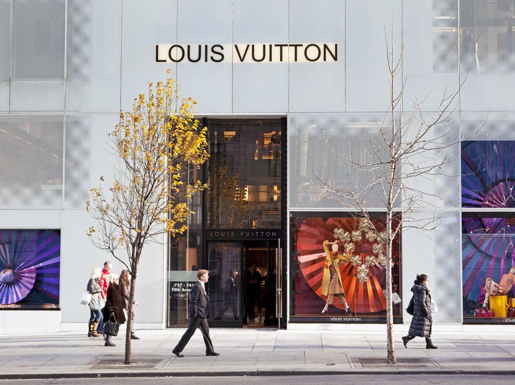 Louis Vuitton cs Servis Habis-habisan Pelanggan Saat Shanghai Lockdown
