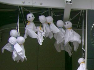 Bukan Cuma Indonesia, 3 Negara Ini Juga Punya Tradisi Pawang Hujan Bukan Cuma Indonesia, 3 Negara Ini Juga Punya Tradisi Pawang Hujan