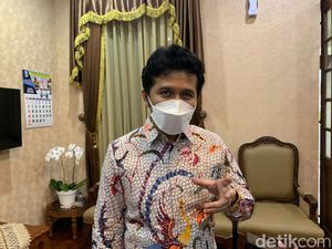 Minyak Goreng Curah Belum Sesuai HET, Wagub Emil Siapkan Operasi Pasar