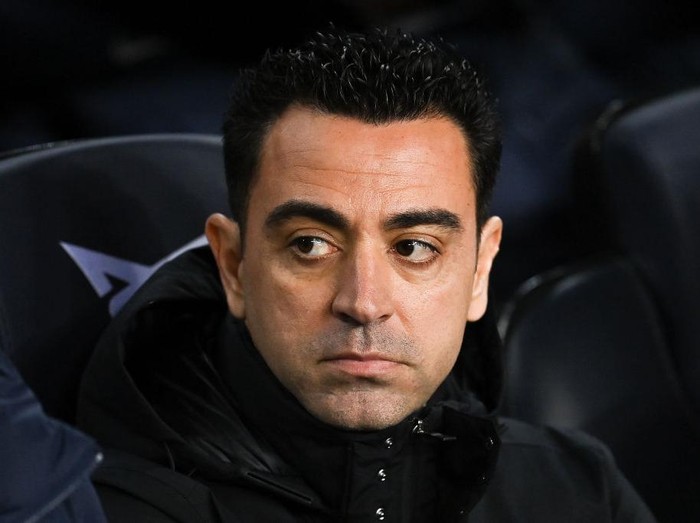 BARCELONA, SPAIN - MARCH 13:  Head coach Xavi Hernandez of FC Barcelona looks on prior to the LaLiga Santander match between FC Barcelona and CA Osasuna at Camp Nou on March 13, 2022 in Barcelona, Spain. (Photo by David Ramos/Getty Images)