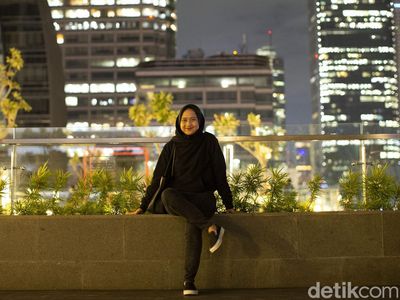 Sarinah Manjakan Para Pencari Senja, Nih Spotnya
