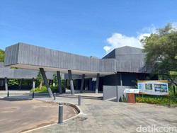 Banyak yang Belum Tahu, Batu Cermin di Labuan Bajo Sedang Tutup