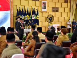 Kesal Dapat Nilai Buruk BPK, Gubsu Ancam Ganti Seluruh Pegawai Disdik Sumut