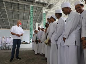 Ganjar ke Santri Ponpes Nahdlatul Wathan: Hormati Guru dan Kiai