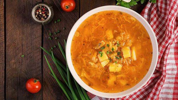 Ilustrasi Menu Diet Sup Kubis/ Foto: Canva/Timolina