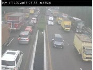 Tol JORR Macet Parah di Sejumlah Titik Sore Ini Tol JORR Macet Parah di Sejumlah Titik Sore Ini