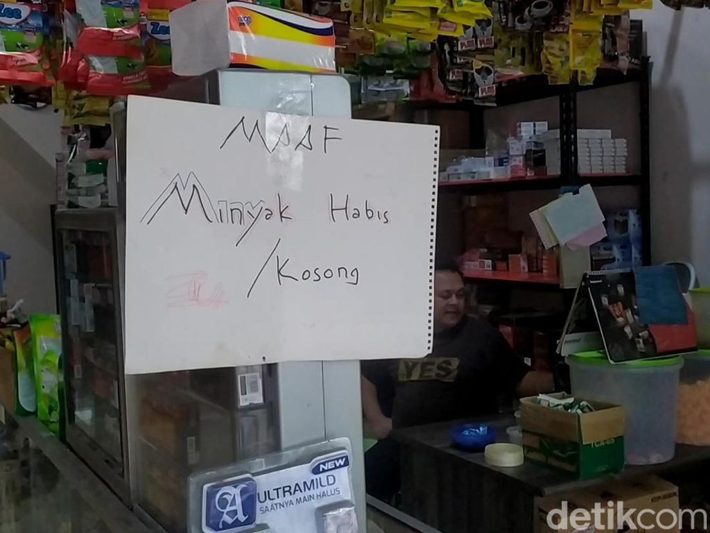 Disubsidi, Minyak Goreng Curah Malah Menghilang di Pasar Banjarnegara
