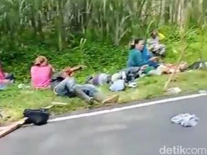 5 Orang Tewas Akibat Pikap Terbalik, Belasan Korban Luka Masih Dirawat 5 Orang Tewas Akibat Pikap Terbalik, Belasan Korban Luka Masih Dirawat