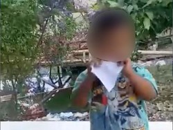 Kisah Bocah Bekasi Bikin Cemas Sebab Makan Sandal hingga Kertas