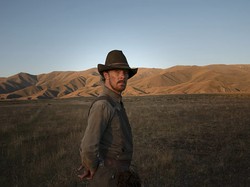 Sam Elliot Minta Maaf Usai Ejek The Power of the Dog Film Gay