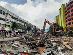 Lokasi TPS Pasar Turi yang Dibongkar Akan Dikembalikan Jadi Jalan Umum