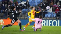 Barcelona Femini mengunci kemenangan 3-1 lewat gol Puttelas di menit-menit akhir.