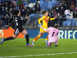 Giliran Tim Wanita Barcelona Permalukan Real Madrid di Liga Champions Giliran Tim Wanita Barcelona Permalukan Real Madrid di Liga Champions
